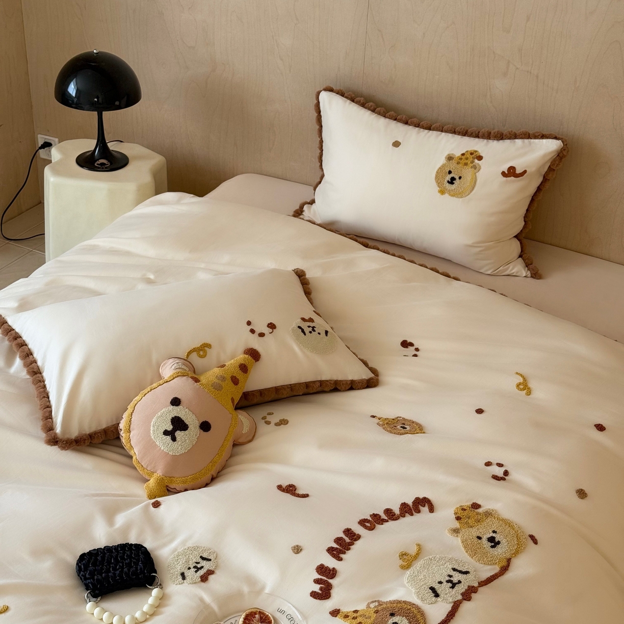 91家纺网 家纺一手货源 找家纺 佳汐蓝家纺 2025秋冬新款毛巾绣长绒棉全棉纯棉四件套栗子团团 栗子团团-奶芙