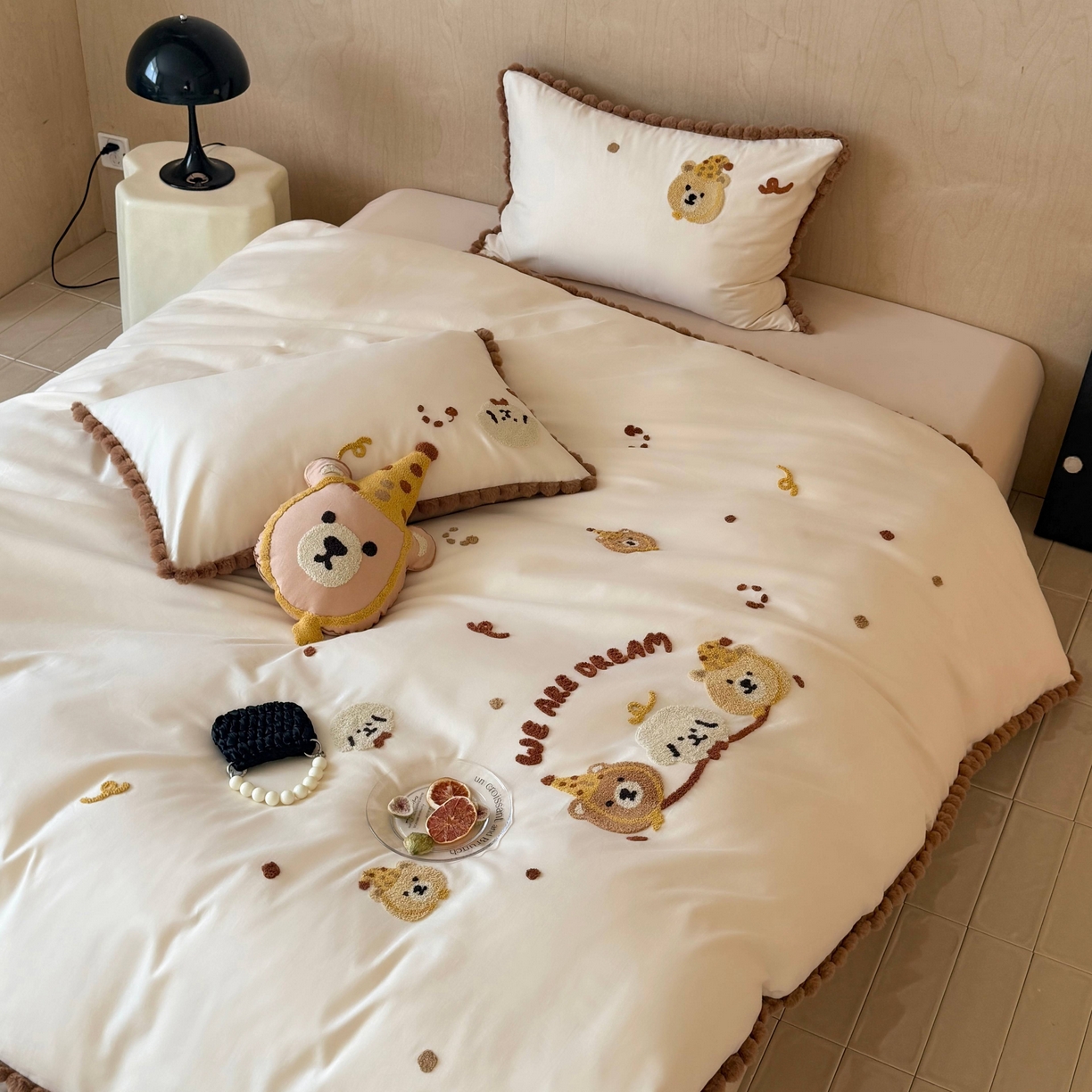 91家纺网 家纺一手货源 找家纺 佳汐蓝家纺 2025秋冬新款毛巾绣长绒棉全棉纯棉四件套栗子团团 栗子团团-奶芙