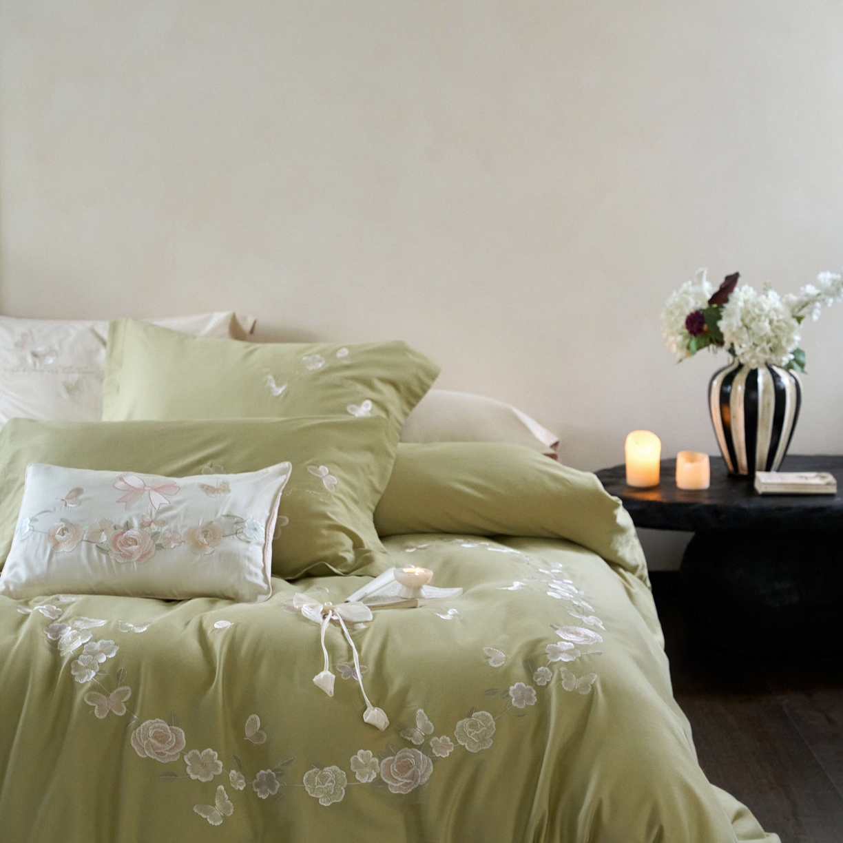 91家纺网 家纺一手货源 找家纺 （总）佳汐蓝家纺 2025秋冬新款刺绣长绒棉全棉纯棉磨毛四件套花序