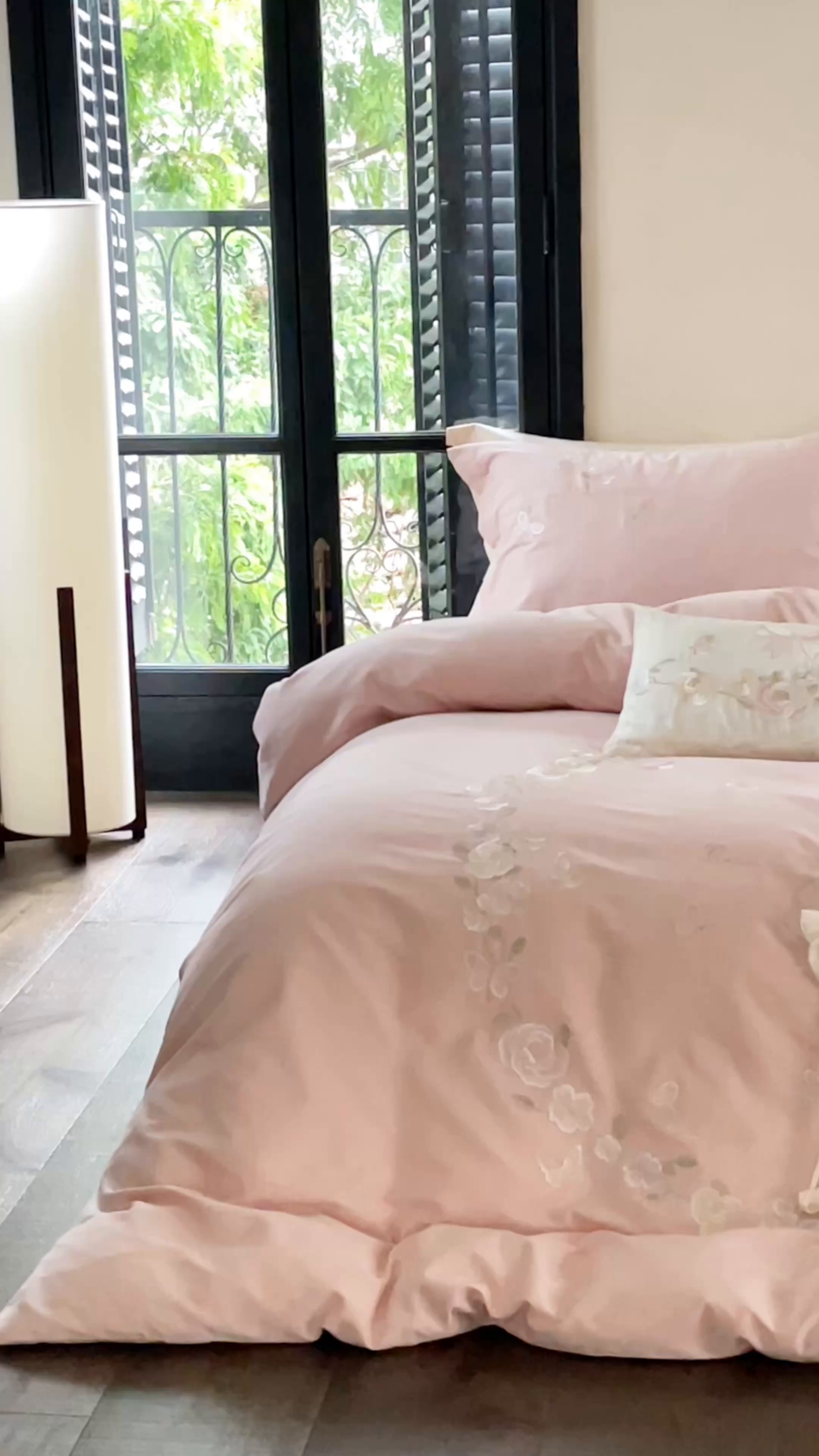 91家纺网 家纺一手货源 找家纺 佳汐蓝家纺 2025秋冬新款刺绣长绒棉全棉纯棉磨毛四件套花序 花序-粉