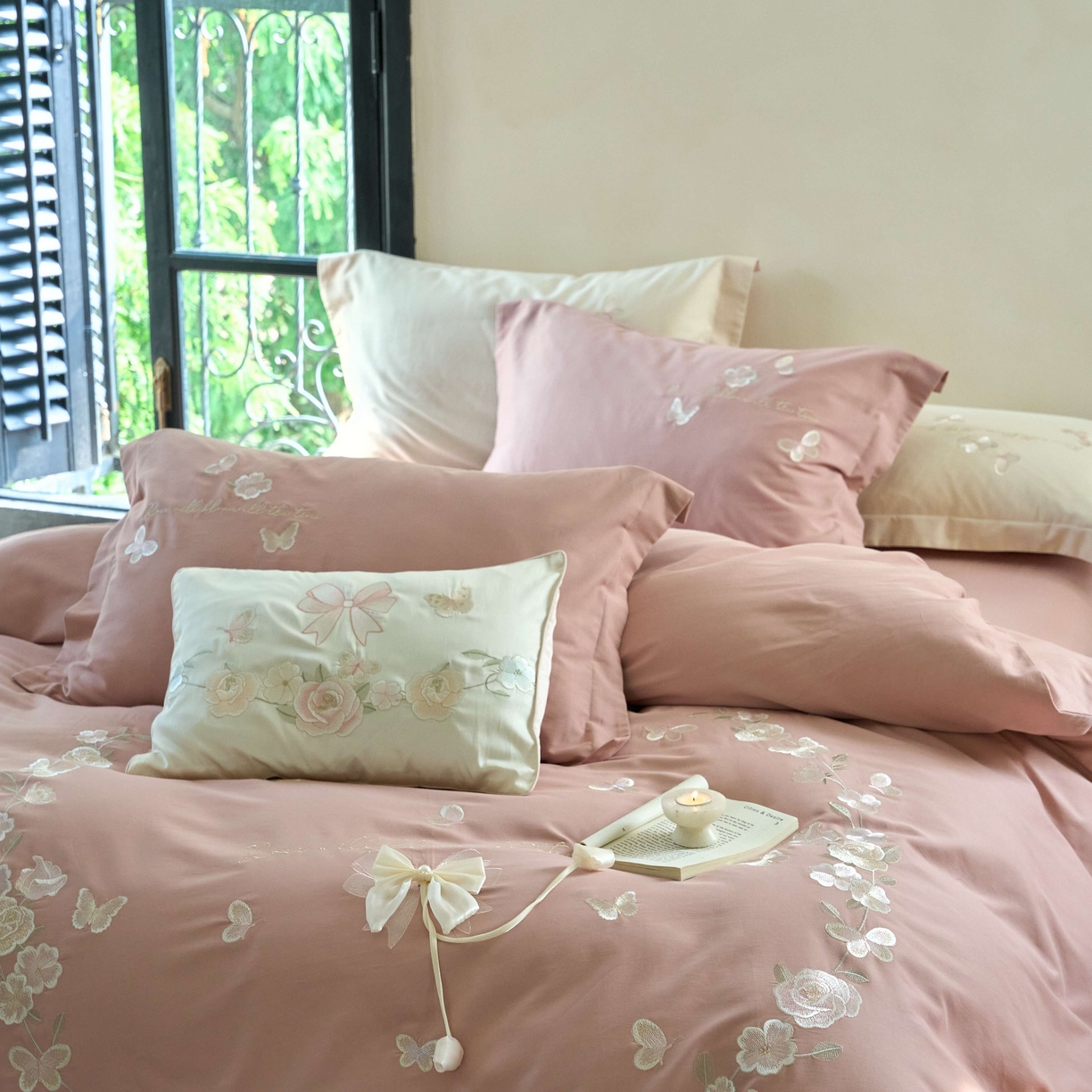 91家纺网 家纺一手货源 找家纺 佳汐蓝家纺 2025秋冬新款刺绣长绒棉全棉纯棉磨毛四件套花序 花序-浆果