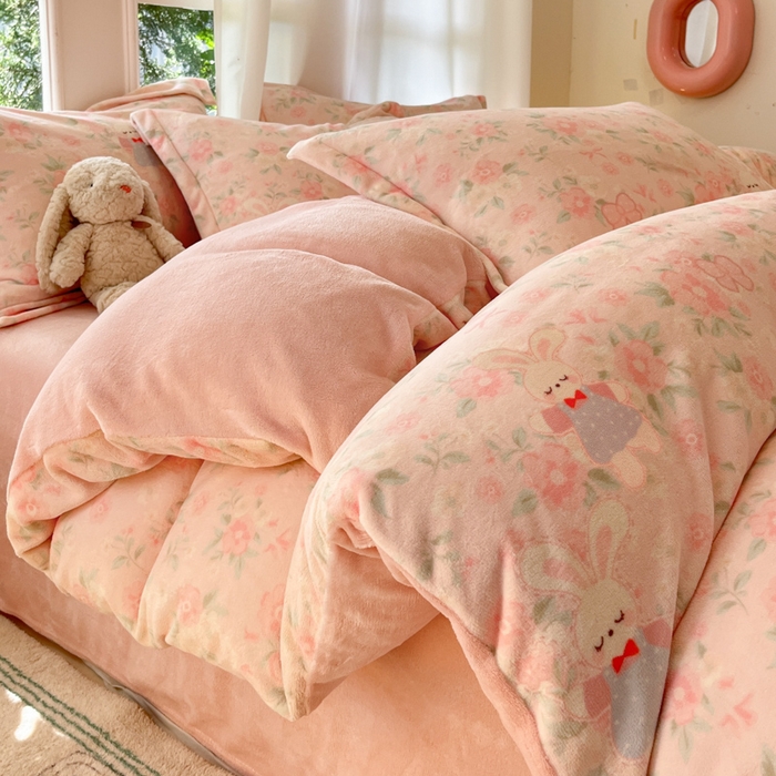 91家纺网 家纺一手货源 找家纺 （总）女子家纺 2025秋冬新款加厚200g牛奶绒印花四件套