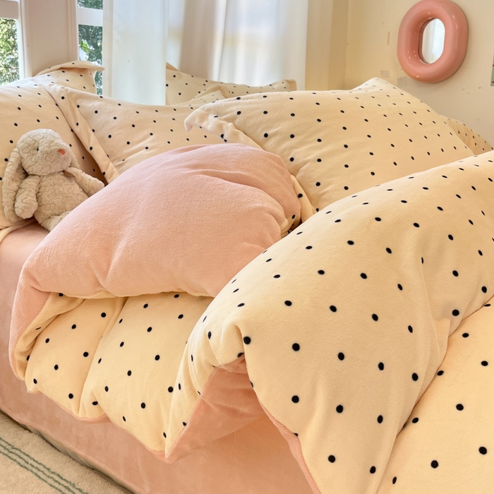 91家纺网 家纺一手货源 找家纺 （总）女子家纺 2025秋冬新款加厚200g牛奶绒印花四件套