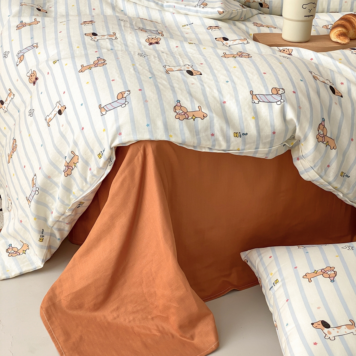 91家纺网 家纺一手货源 找家纺 8小时家纺 2025新款40s天然肌理双层纱四件套 腊肠狗