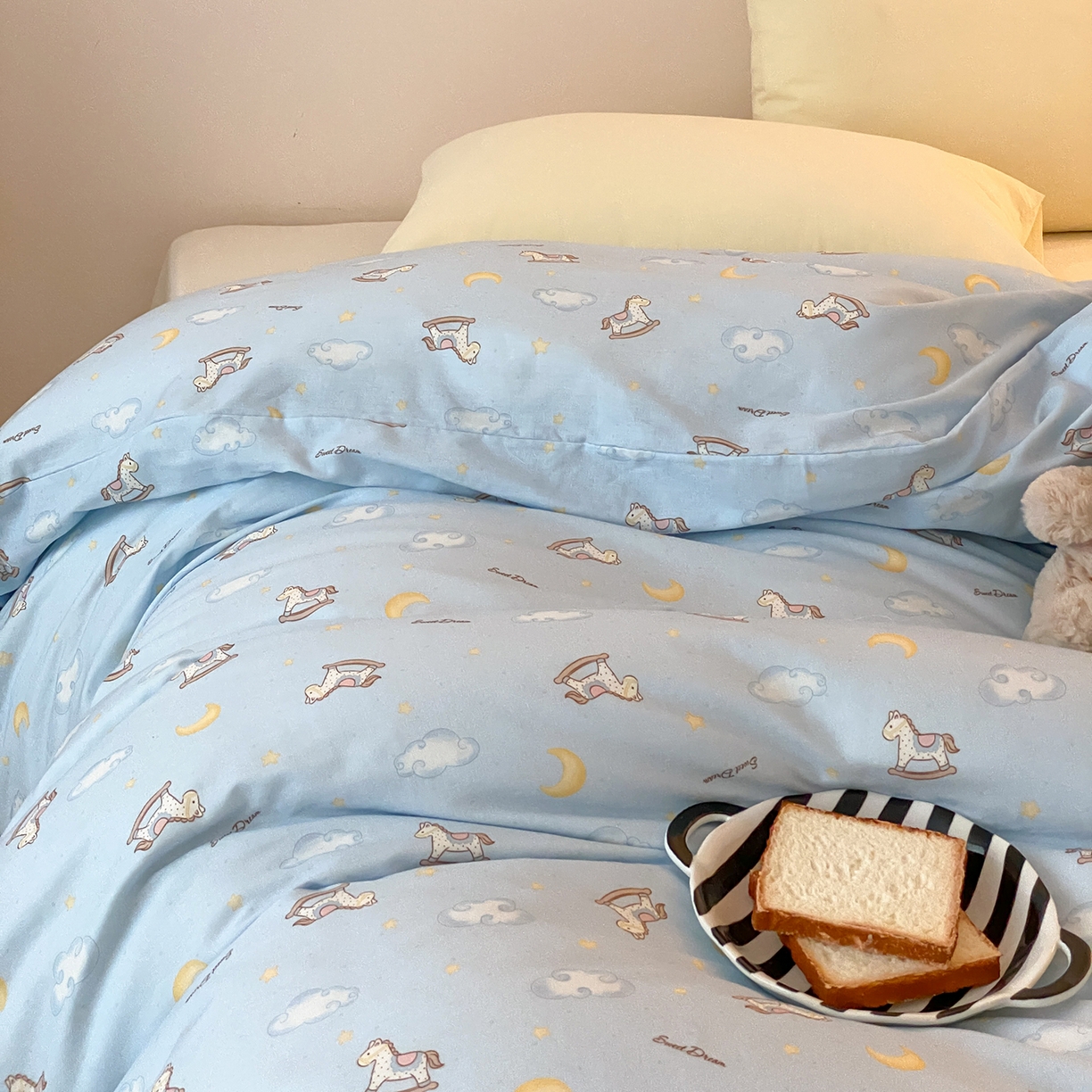 91家纺网 家纺一手货源 找家纺 8小时家纺 2025新款40s天然肌理双层纱单品被套 摇篮曲