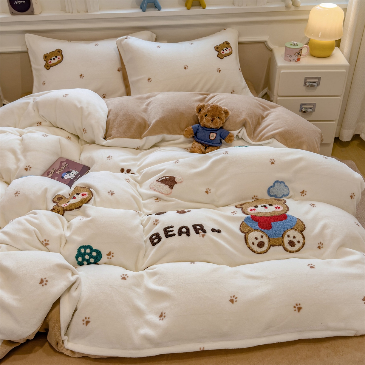 91家纺网 家纺一手货源 找家纺 （总）兄弟坊 2025新款A类牛奶绒印花毛巾绣四件套