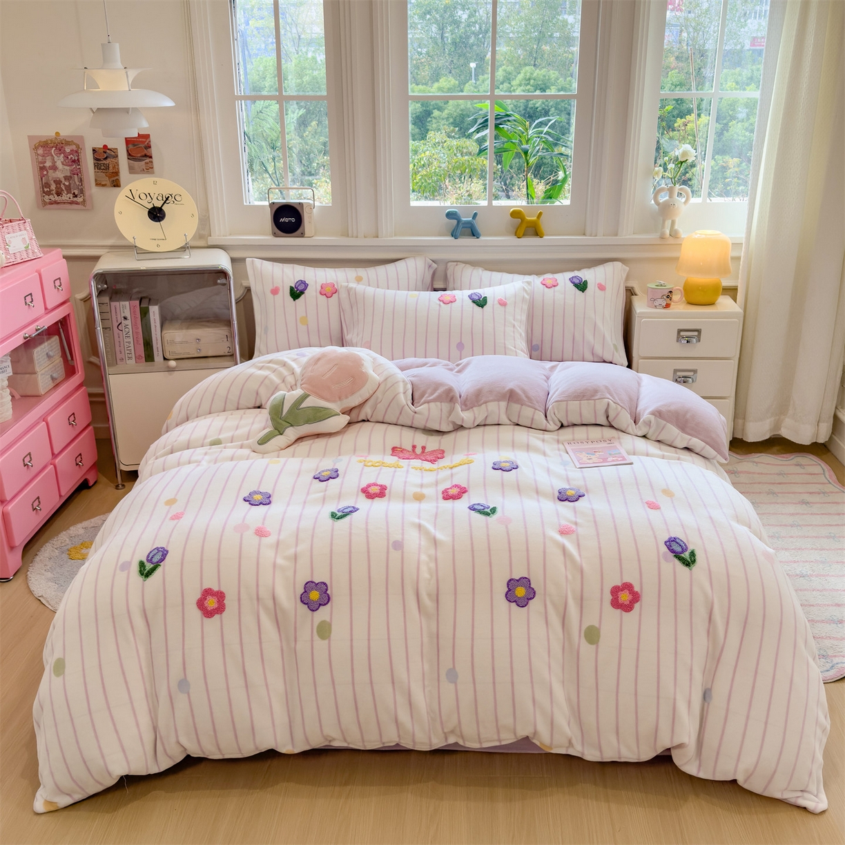 91家纺网 家纺一手货源 找家纺 兄弟坊 2025新款A类牛奶绒印花毛巾绣四件套 毛巾绣-小花园