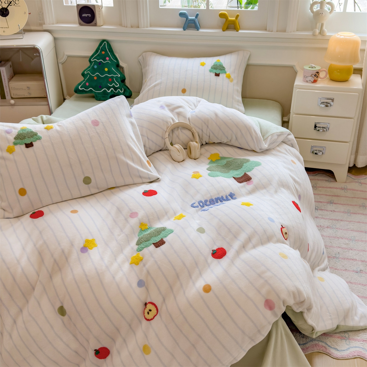 91家纺网 家纺一手货源 找家纺 兄弟坊 2025新款A类牛奶绒印花毛巾绣四件套 毛巾绣-绿森林