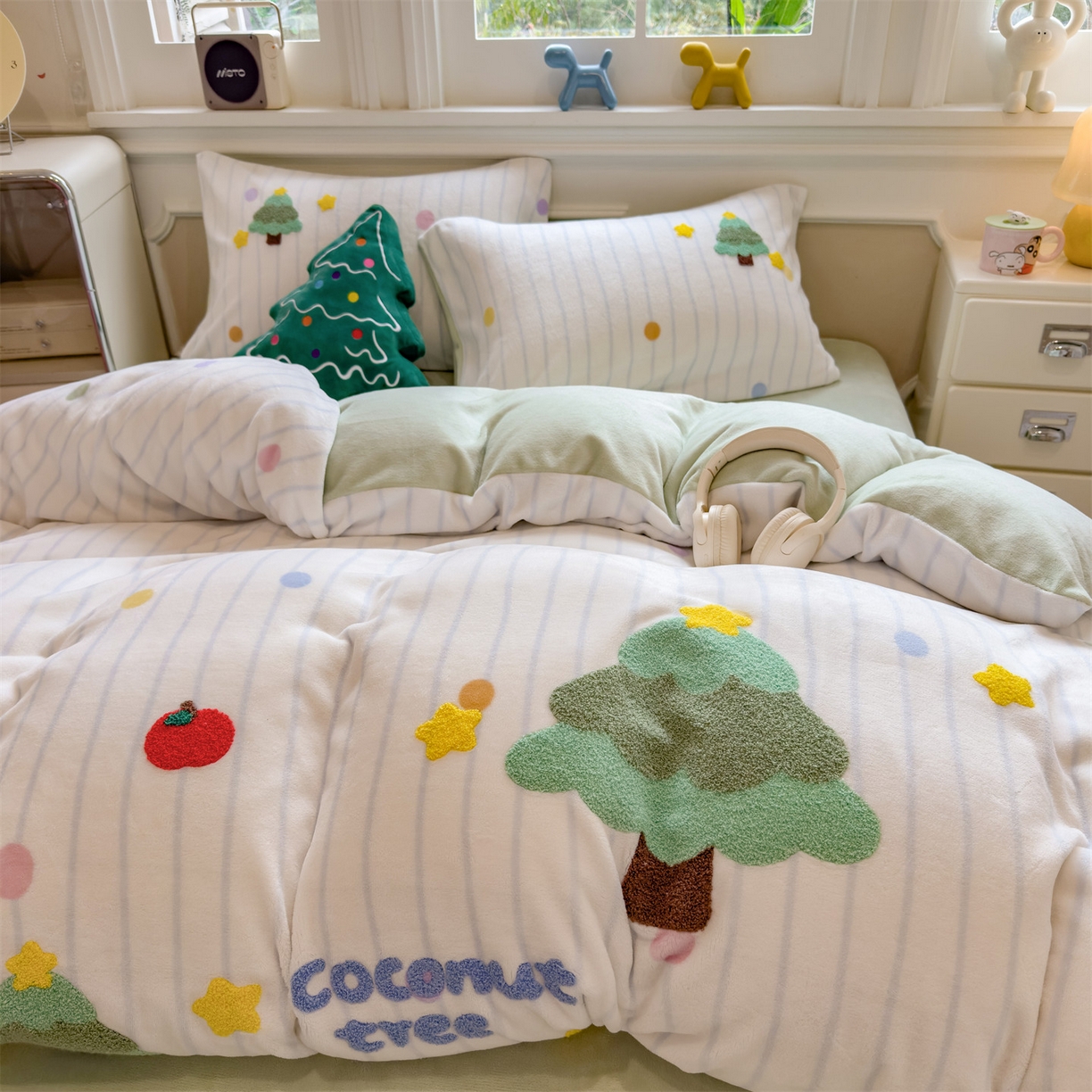 91家纺网 家纺一手货源 找家纺 兄弟坊 2025新款A类牛奶绒印花毛巾绣四件套 毛巾绣-绿森林