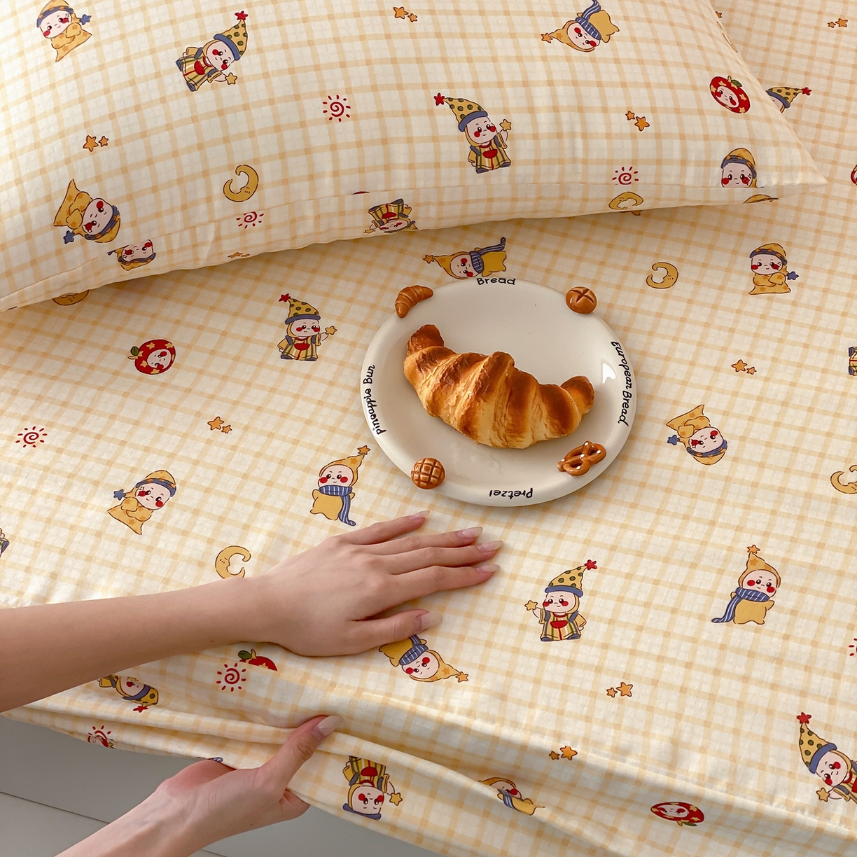 91家纺网 家纺一手货源 找家纺 8小时家纺 2025新款40s天然肌理双层纱单品床笠 星星人