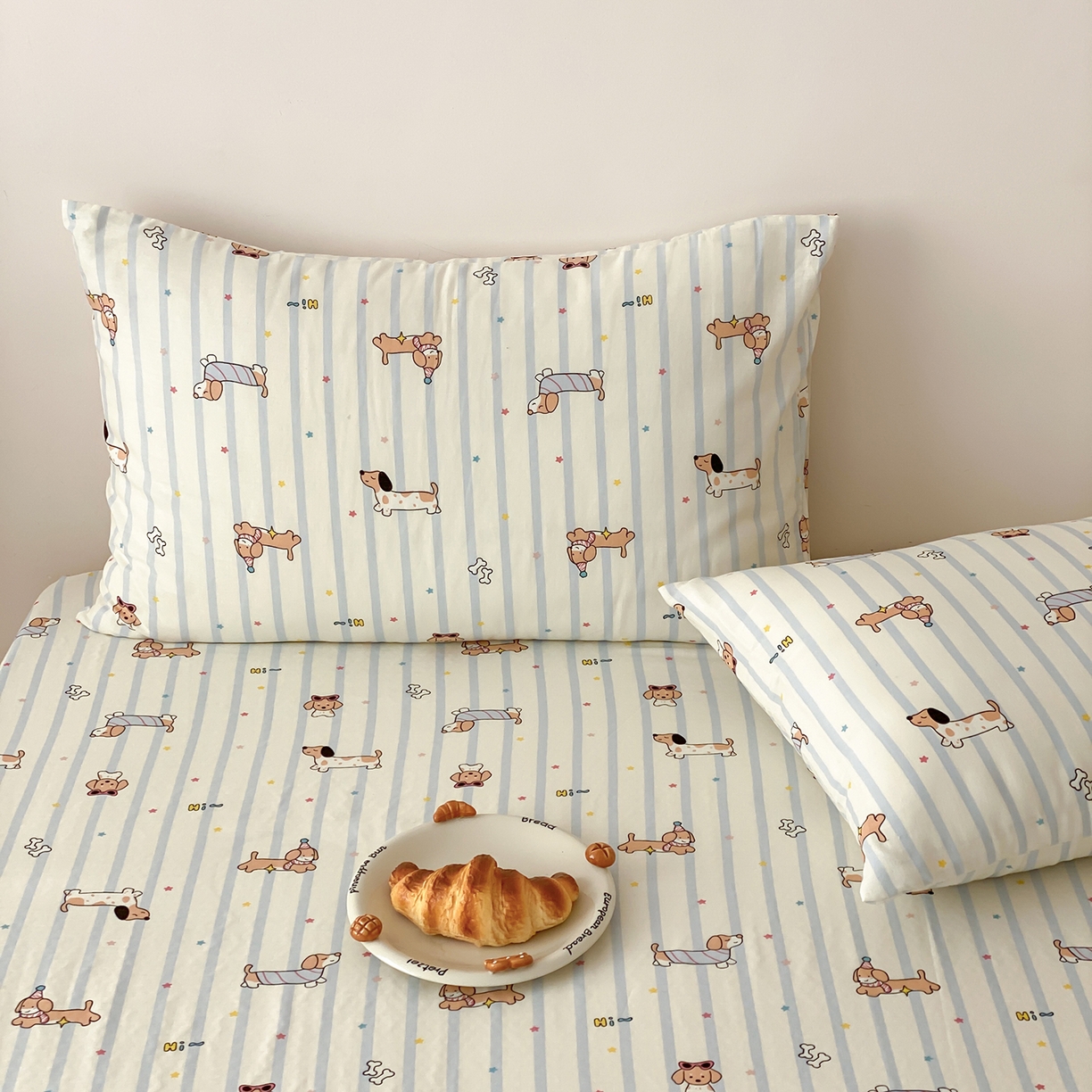 91家纺网 家纺一手货源 找家纺 8小时家纺 2025新款40s天然肌理双层纱单品床笠 腊肠狗