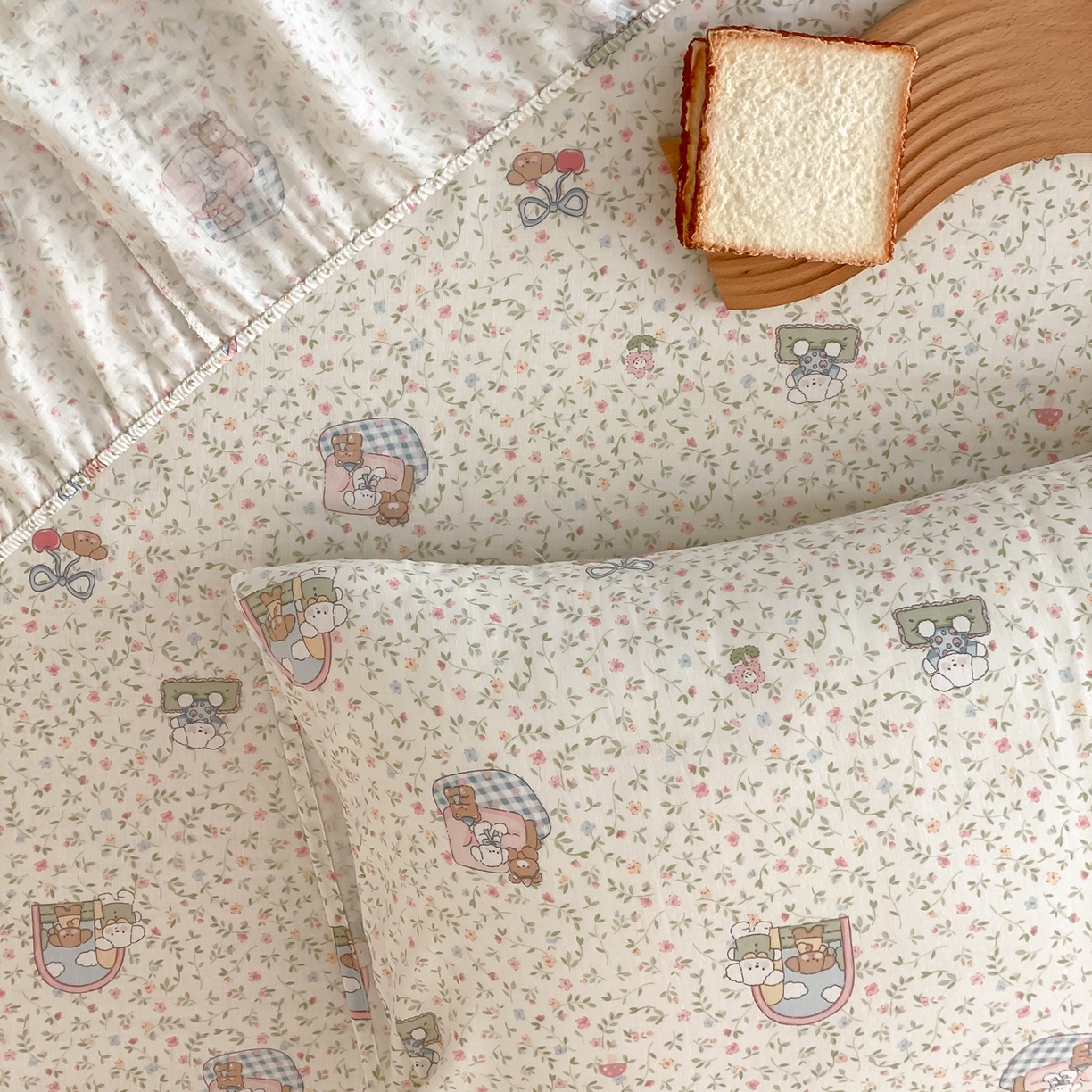 91家纺网 家纺一手货源 找家纺 8小时家纺 2025新款40s天然肌理双层纱单品床笠 快乐小狗