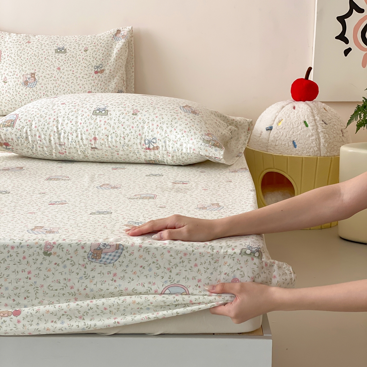 91家纺网 家纺一手货源 找家纺 8小时家纺 2025新款40s天然肌理双层纱单品床笠 快乐小狗