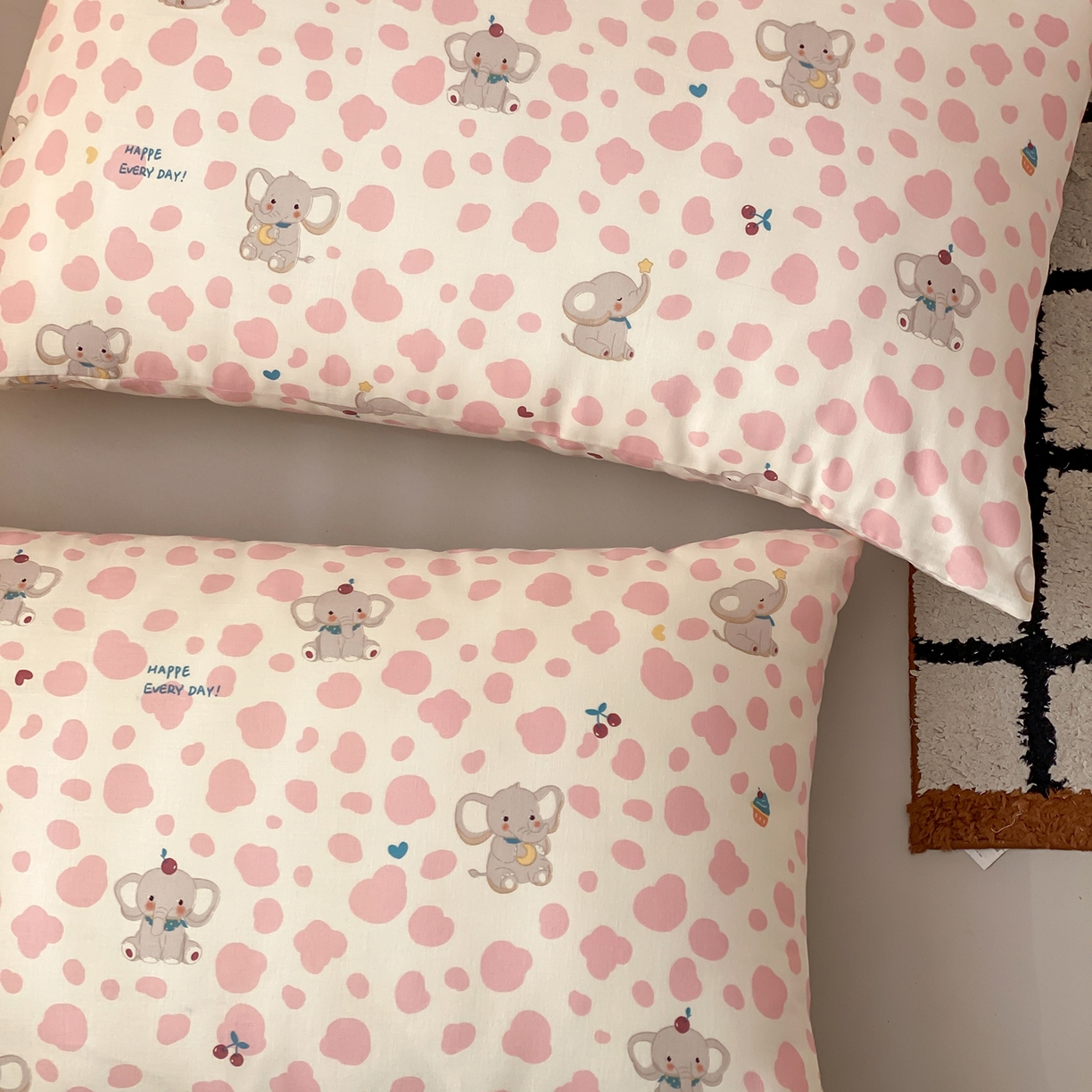 91家纺网 家纺一手货源 找家纺 8小时家纺 2025新款40s天然肌理双层纱单品枕套 斑点象