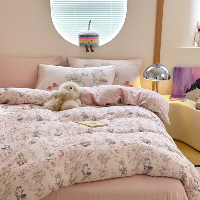 91家纺网 家纺一手货源 找家纺 （总）咏绒家纺工厂店 2025新款全棉皱皱纱大版卡通数码印花款四件套