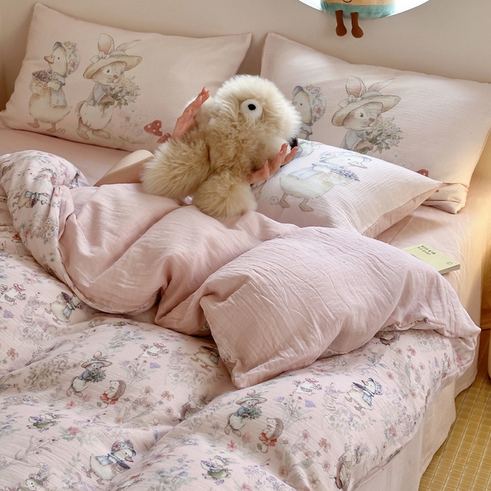 91家纺网 家纺一手货源 找家纺 （总）咏绒家纺工厂店 2025新款全棉皱皱纱大版卡通数码印花款四件套