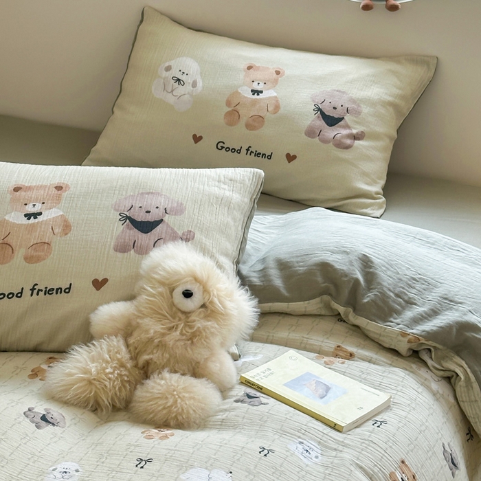 91家纺网 家纺一手货源 找家纺 咏绒家纺工厂店 2025新款全棉皱皱纱大版卡通数码印花款四件套 漂亮的领结-绿