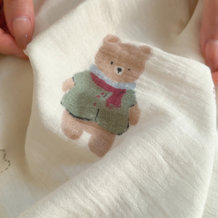 91家纺网 家纺一手货源 找家纺 咏绒家纺工厂店 2025新款全棉皱皱纱大版卡通数码印花款四件套 樱桃真甜-奶白