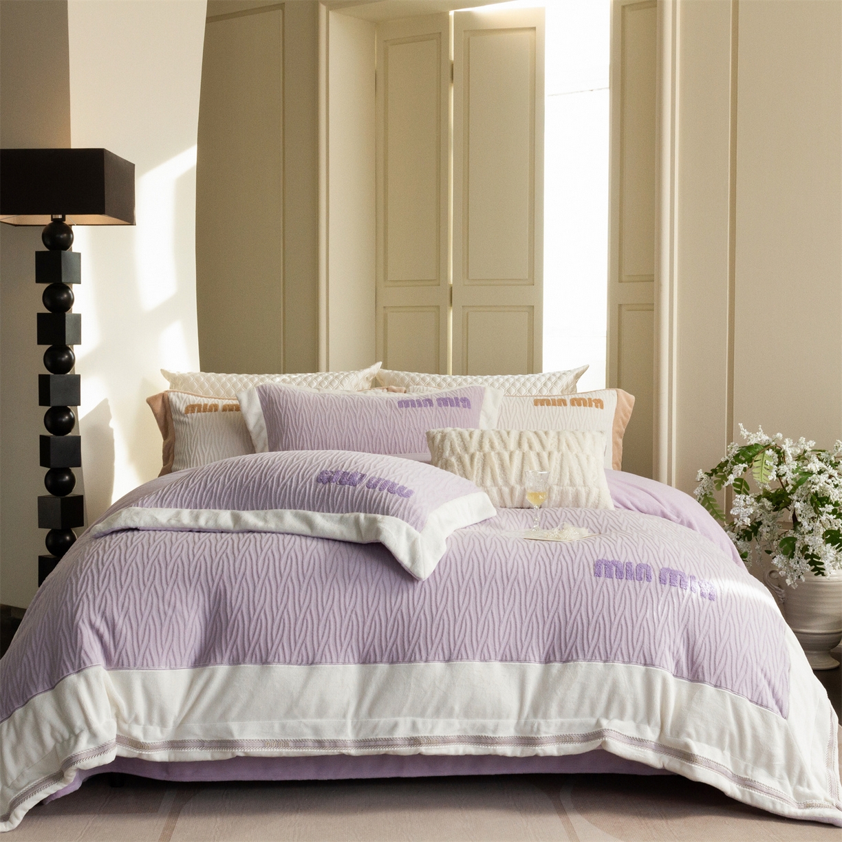 91家纺网 家纺一手货源 找家纺 （总）馨蕊家居 2025新款意大利进口高精密刺绣拼角工艺秋冬法式高奢雪貂绒系列-绒雪芙 会员-10【券后控价358/378】