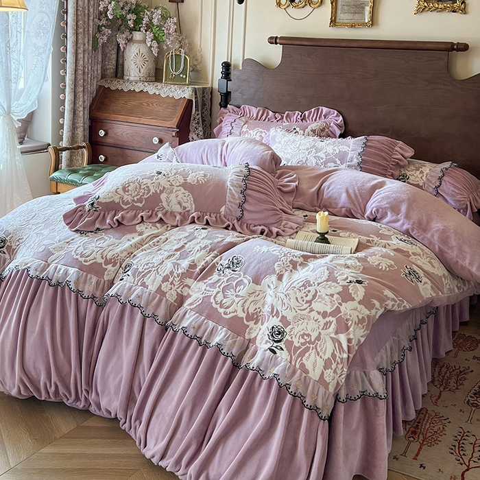 91家纺网 家纺一手货源 找家纺 （总）网红馆（ck家纺） 2025新款牛奶绒雕花花边四件套--国色天香