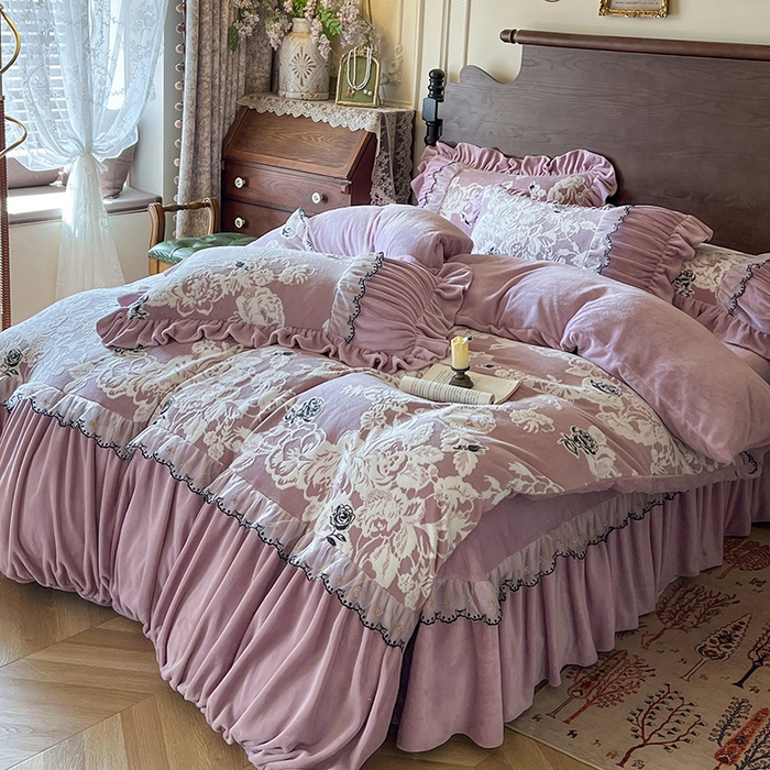 91家纺网 家纺一手货源 找家纺 （总）网红馆（ck家纺） 2025新款牛奶绒雕花花边四件套--国色天香