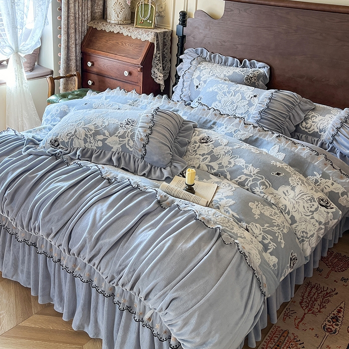 91家纺网 家纺一手货源 找家纺 网红馆（ck家纺） 2025新款牛奶绒雕花花边四件套--国色天香 国色天香 兰色