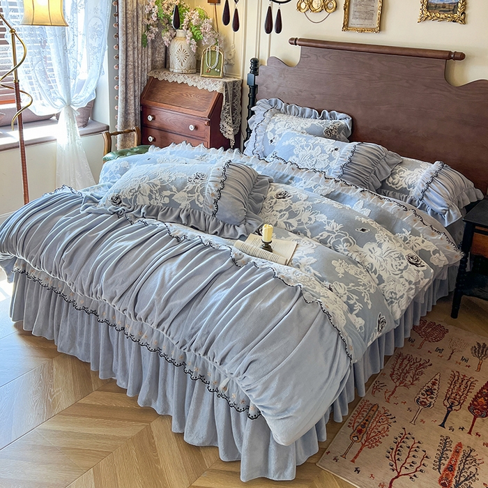 91家纺网 家纺一手货源 找家纺 网红馆（ck家纺） 2025新款牛奶绒雕花花边四件套--国色天香 国色天香 兰色