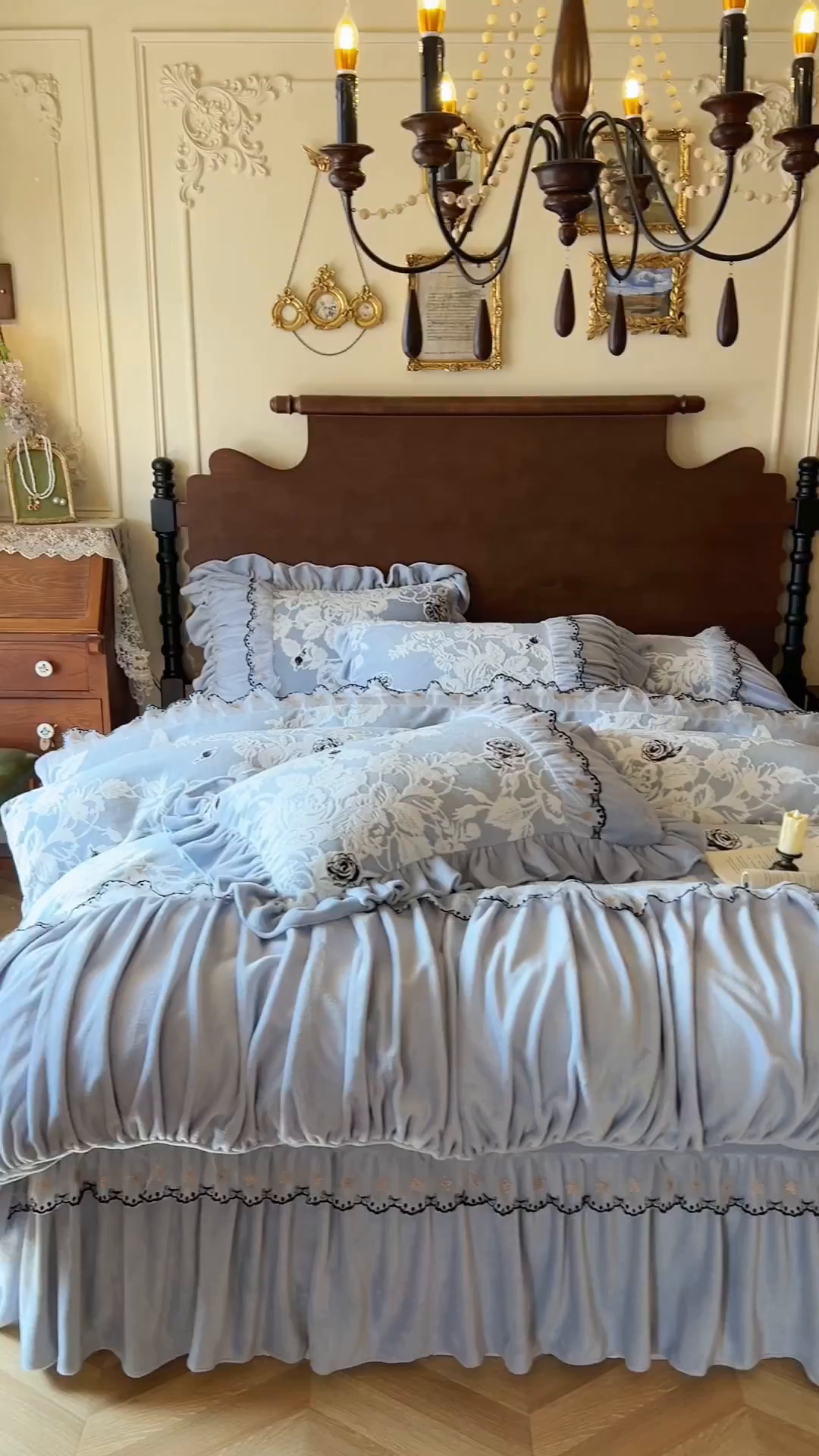 91家纺网 家纺一手货源 找家纺 网红馆（ck家纺） 2025新款牛奶绒雕花花边四件套--国色天香 国色天香 兰色