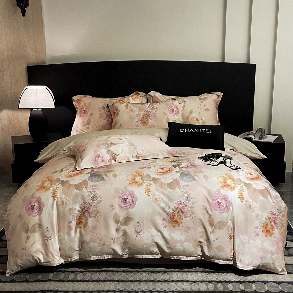 91家纺网 家纺一手货源 找家纺 大渔生活 2025新款贡缎长绒棉高品数码印花四件套 雾粉花槿