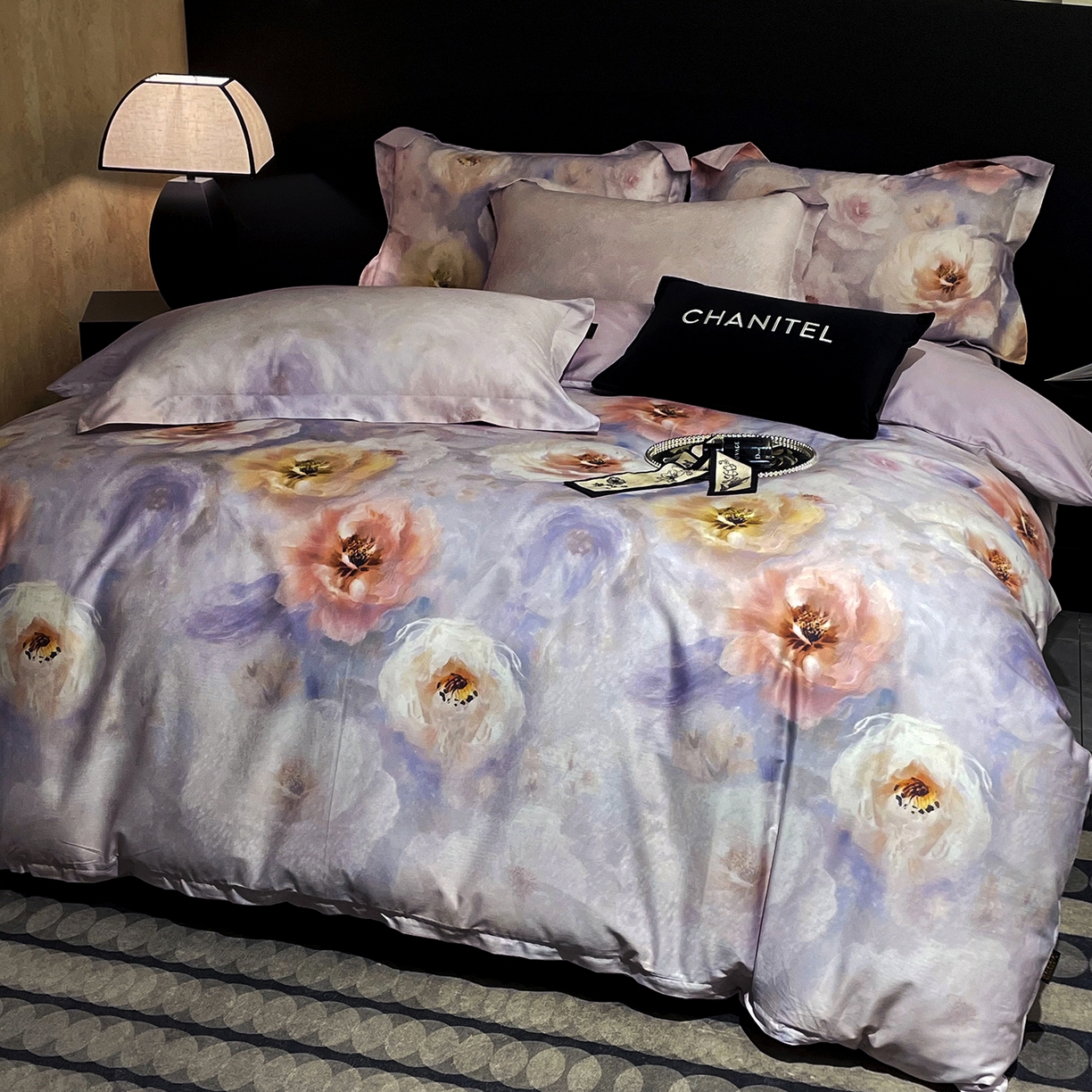 91家纺网 家纺一手货源 找家纺 大渔生活 2025新款贡缎长绒棉高品数码印花四件套 绯梦萦紫