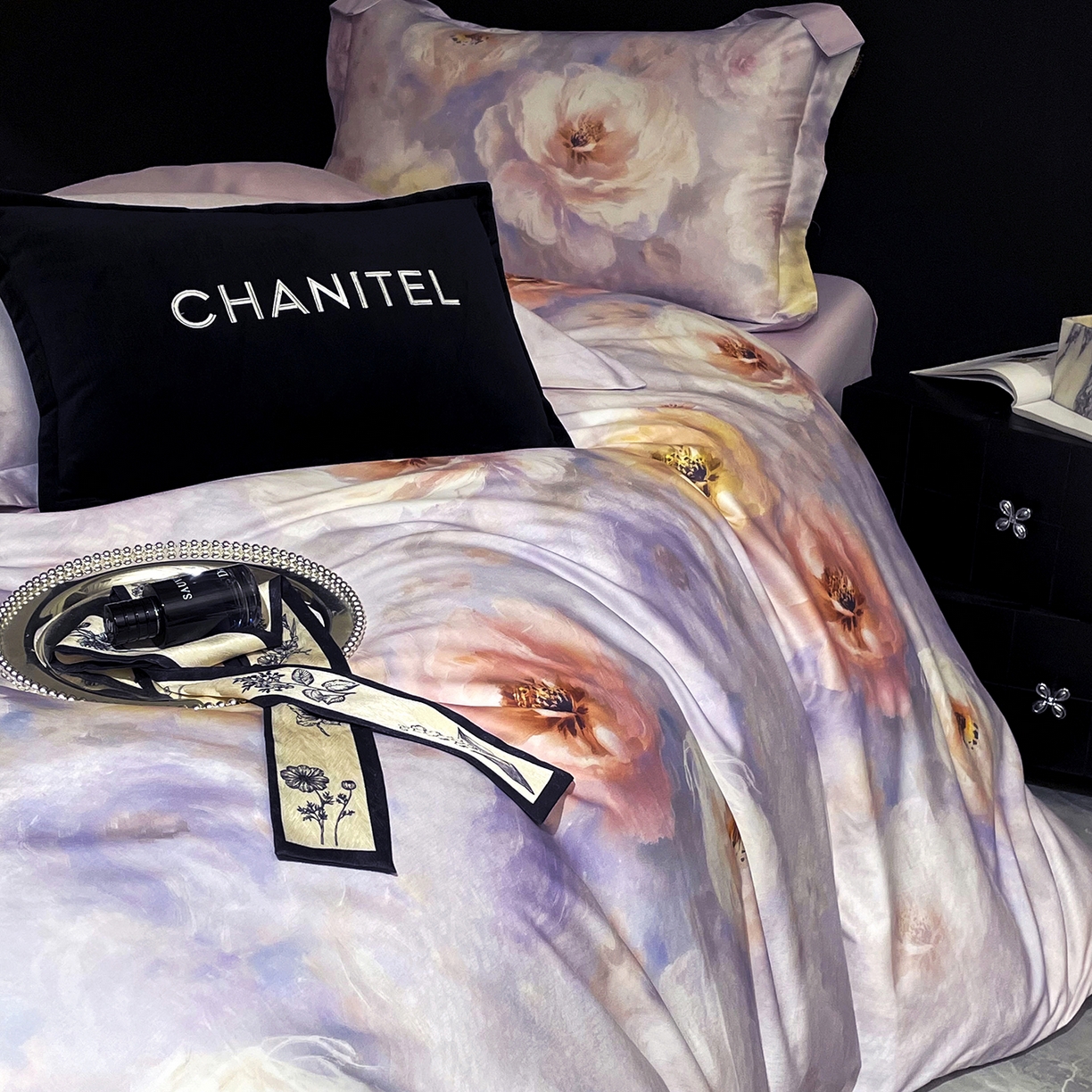 91家纺网 家纺一手货源 找家纺 大渔生活 2025新款贡缎长绒棉高品数码印花四件套 绯梦萦紫