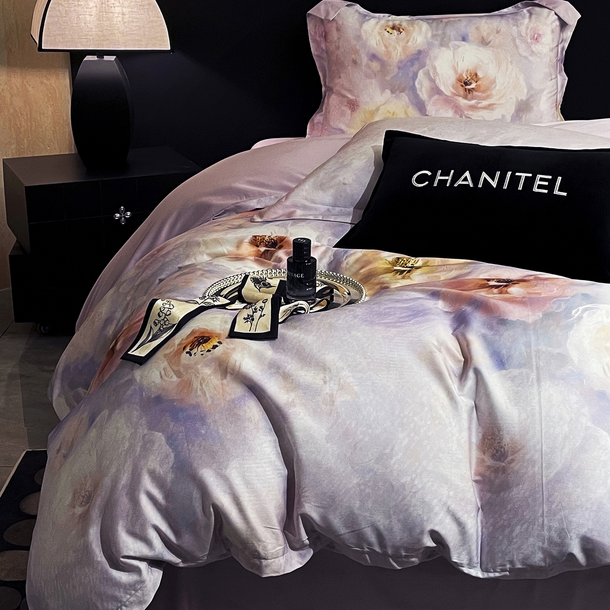 91家纺网 家纺一手货源 找家纺 大渔生活 2025新款贡缎长绒棉高品数码印花四件套 绯梦萦紫