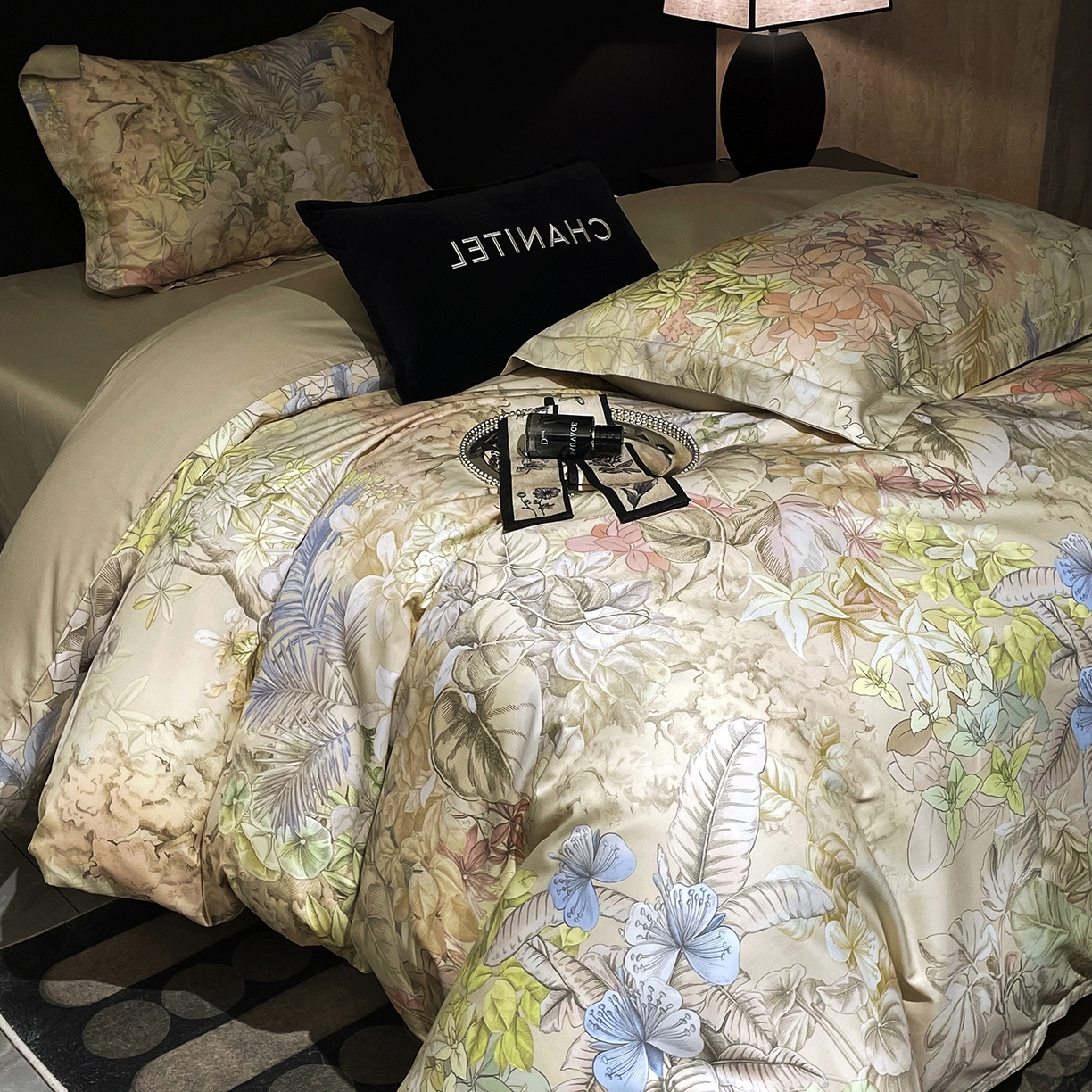 91家纺网 家纺一手货源 找家纺 大渔生活 2025新款贡缎长绒棉高品数码印花四件套 花屿织叶