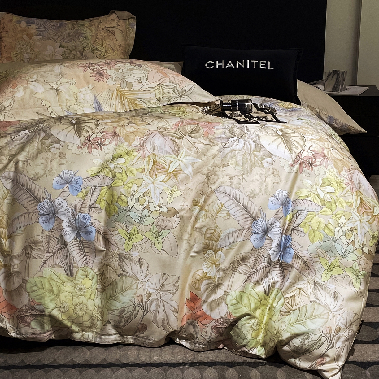 91家纺网 家纺一手货源 找家纺 大渔生活 2025新款贡缎长绒棉高品数码印花四件套 花屿织叶