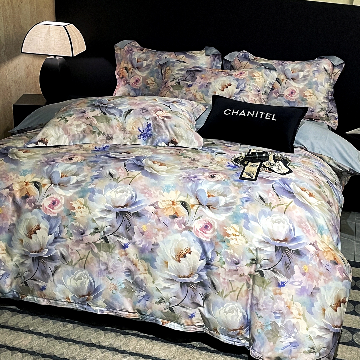 91家纺网 家纺一手货源 找家纺 大渔生活 2025新款贡缎长绒棉高品数码印花四件套 幻彩花眠