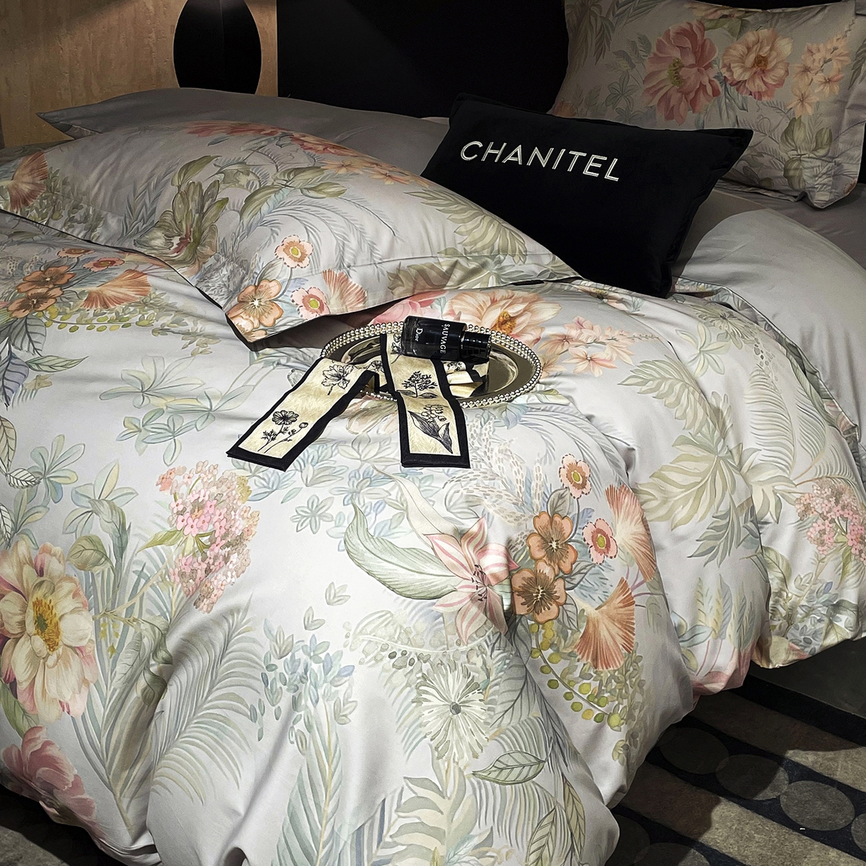 91家纺网 家纺一手货源 找家纺 大渔生活 2025新款贡缎长绒棉高品数码印花四件套 静若繁花