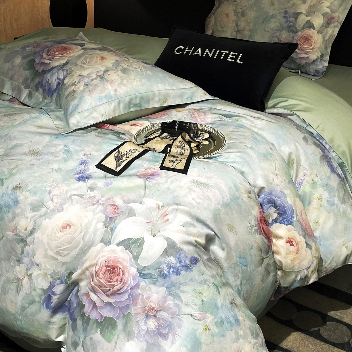 91家纺网 家纺一手货源 找家纺 大渔生活 2025新款贡缎长绒棉高品数码印花四件套 清柔花镜