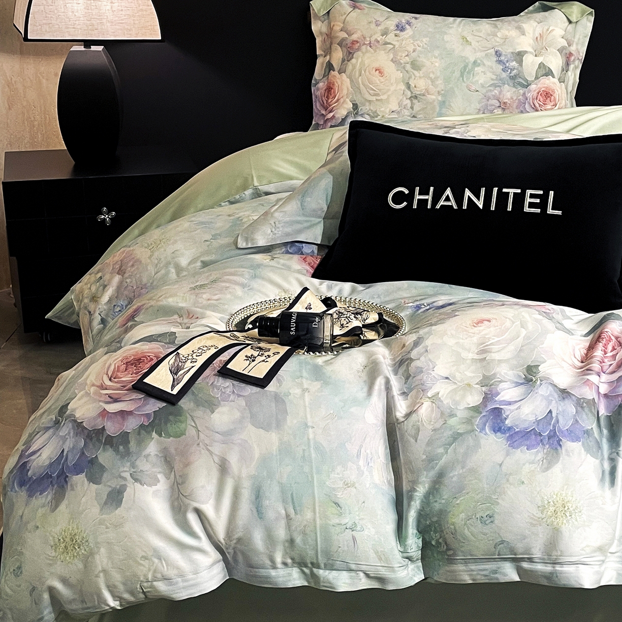 91家纺网 家纺一手货源 找家纺 大渔生活 2025新款贡缎长绒棉高品数码印花四件套 清柔花镜