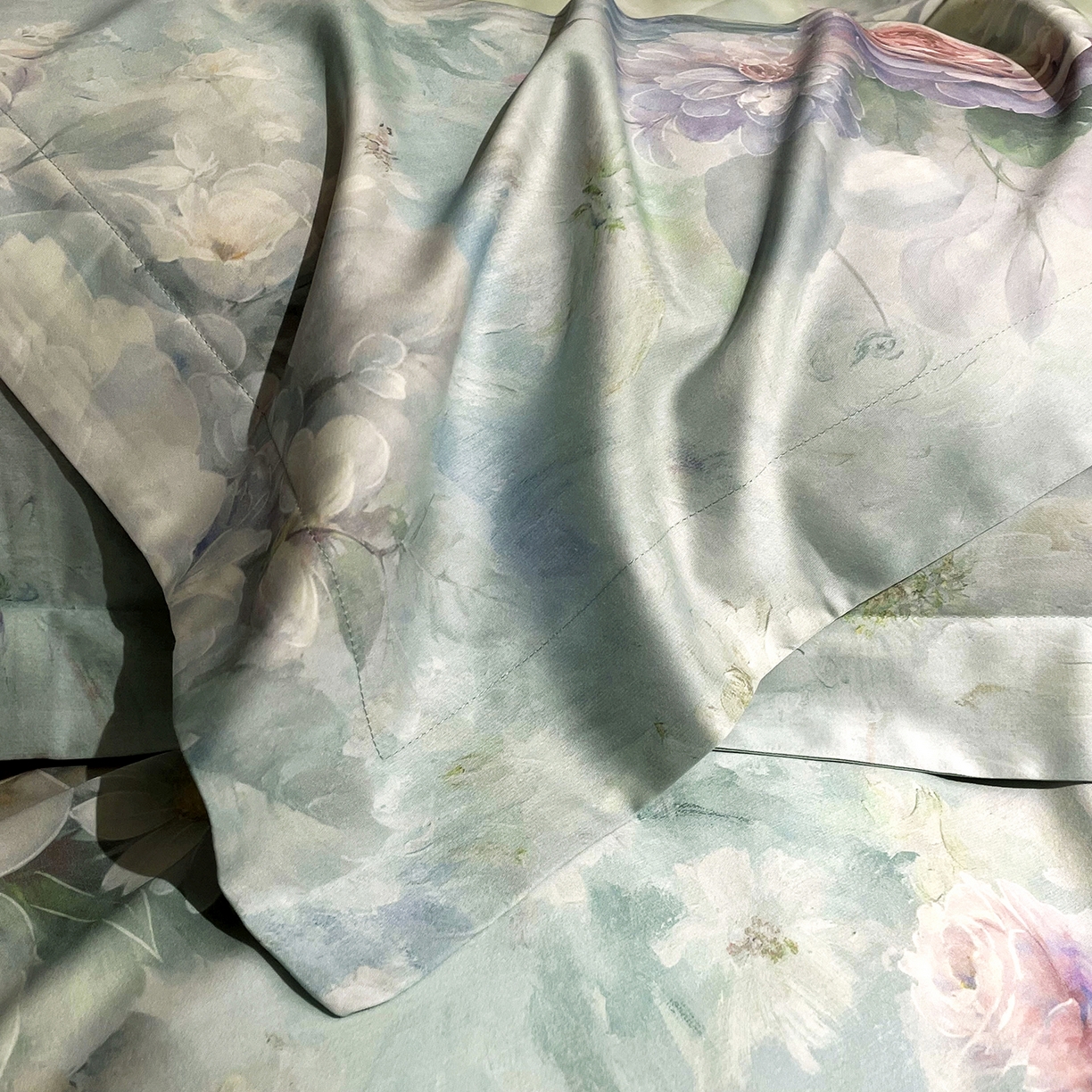 91家纺网 家纺一手货源 找家纺 大渔生活 2025新款贡缎长绒棉高品数码印花四件套 清柔花镜