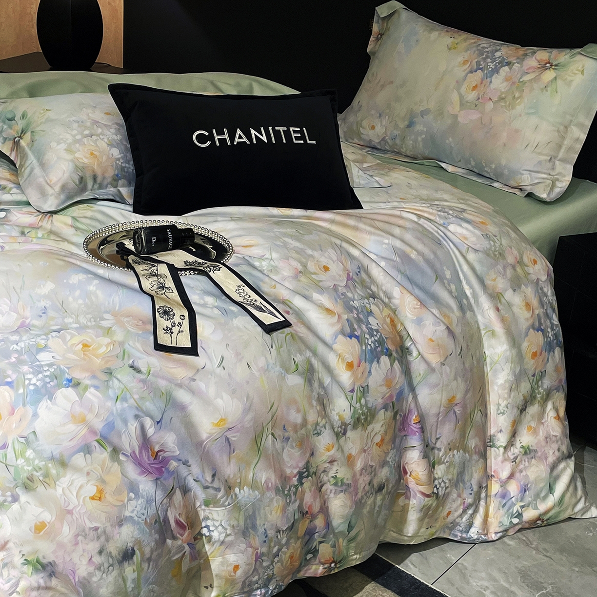 91家纺网 家纺一手货源 找家纺 大渔生活 2025新款贡缎长绒棉高品数码印花四件套 柔菌栀恋