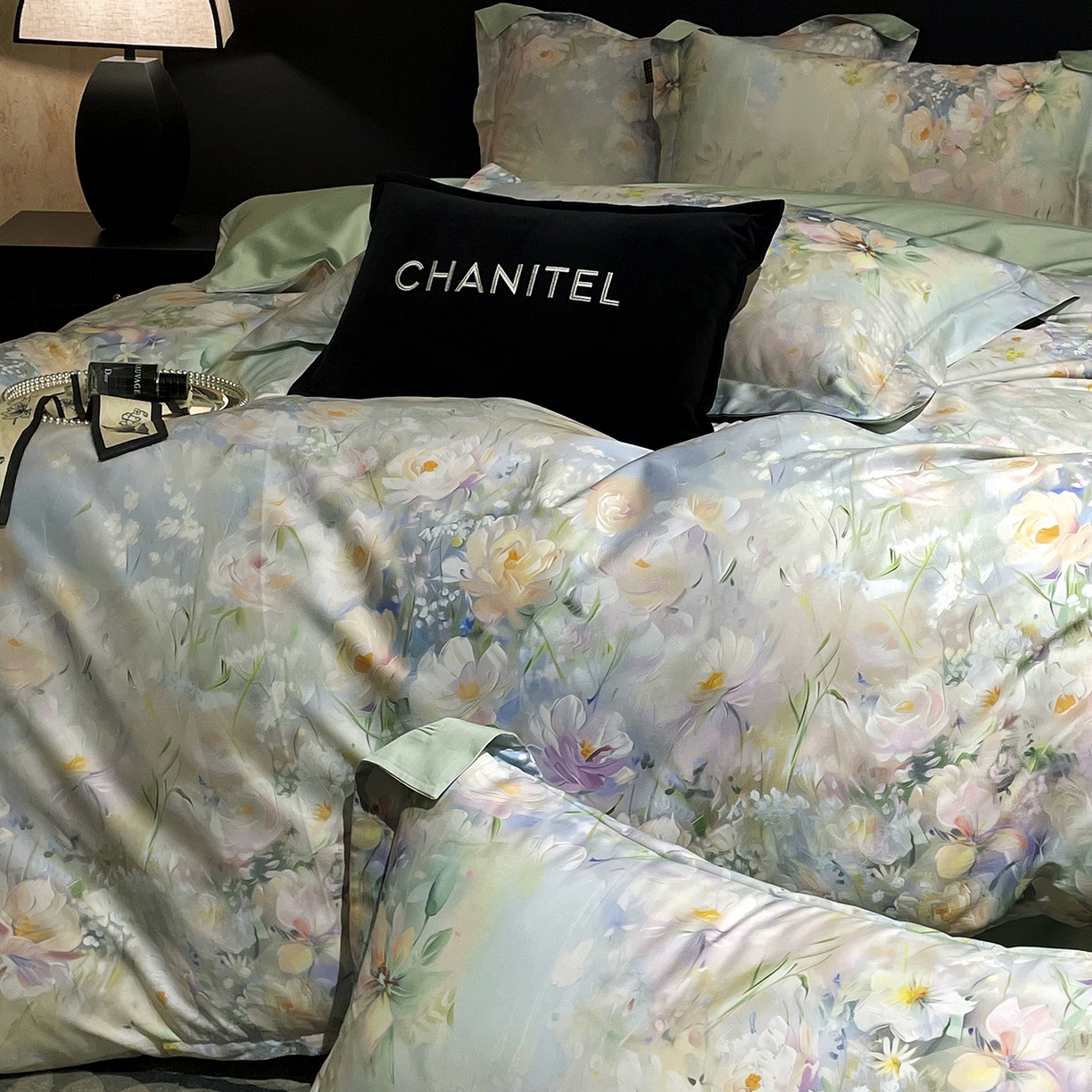 91家纺网 家纺一手货源 找家纺 大渔生活 2025新款贡缎长绒棉高品数码印花四件套 柔菌栀恋