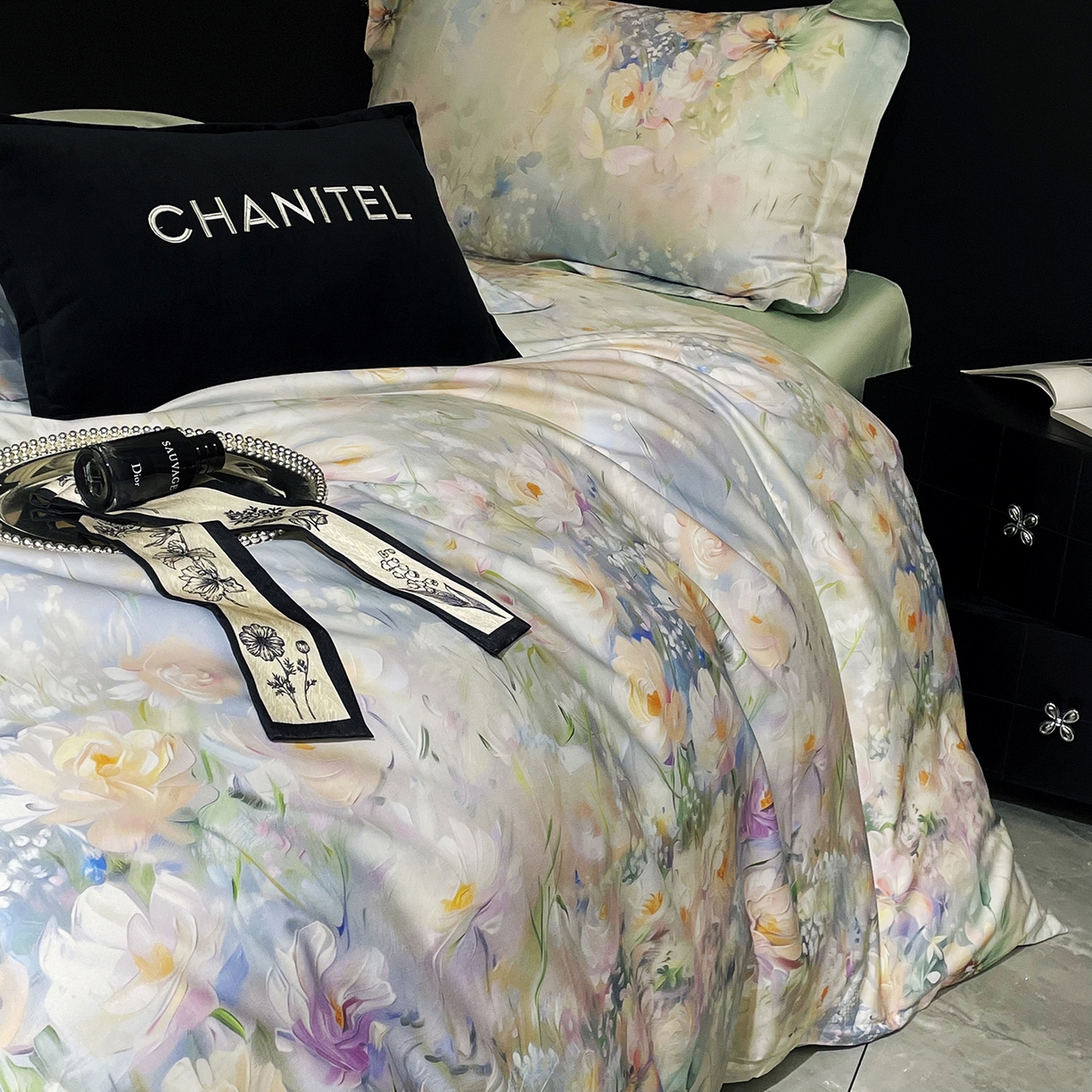 91家纺网 家纺一手货源 找家纺 大渔生活 2025新款贡缎长绒棉高品数码印花四件套 柔菌栀恋