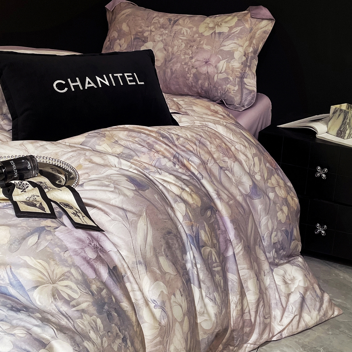 91家纺网 家纺一手货源 找家纺 大渔生活 2025新款贡缎长绒棉高品数码印花四件套 怡梦花韵