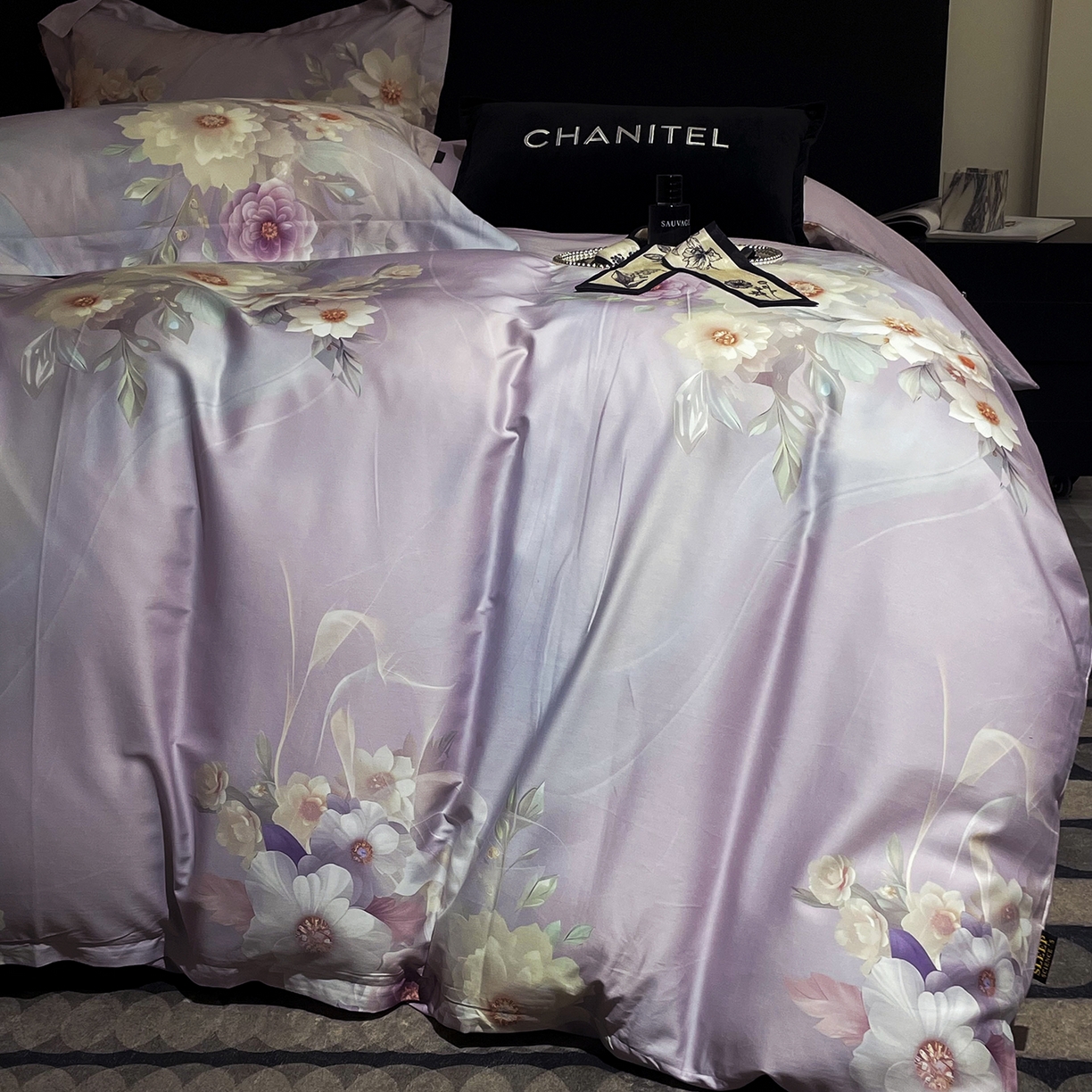 91家纺网 家纺一手货源 找家纺 大渔生活 2025新款贡缎长绒棉高品数码印花四件套 紫绫花梦