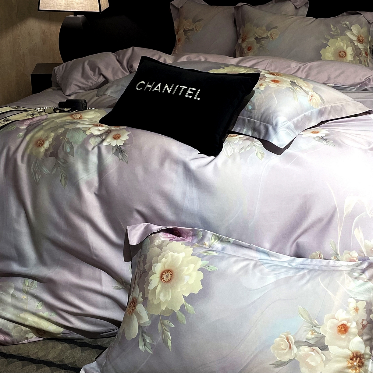 91家纺网 家纺一手货源 找家纺 大渔生活 2025新款贡缎长绒棉高品数码印花四件套 紫绫花梦