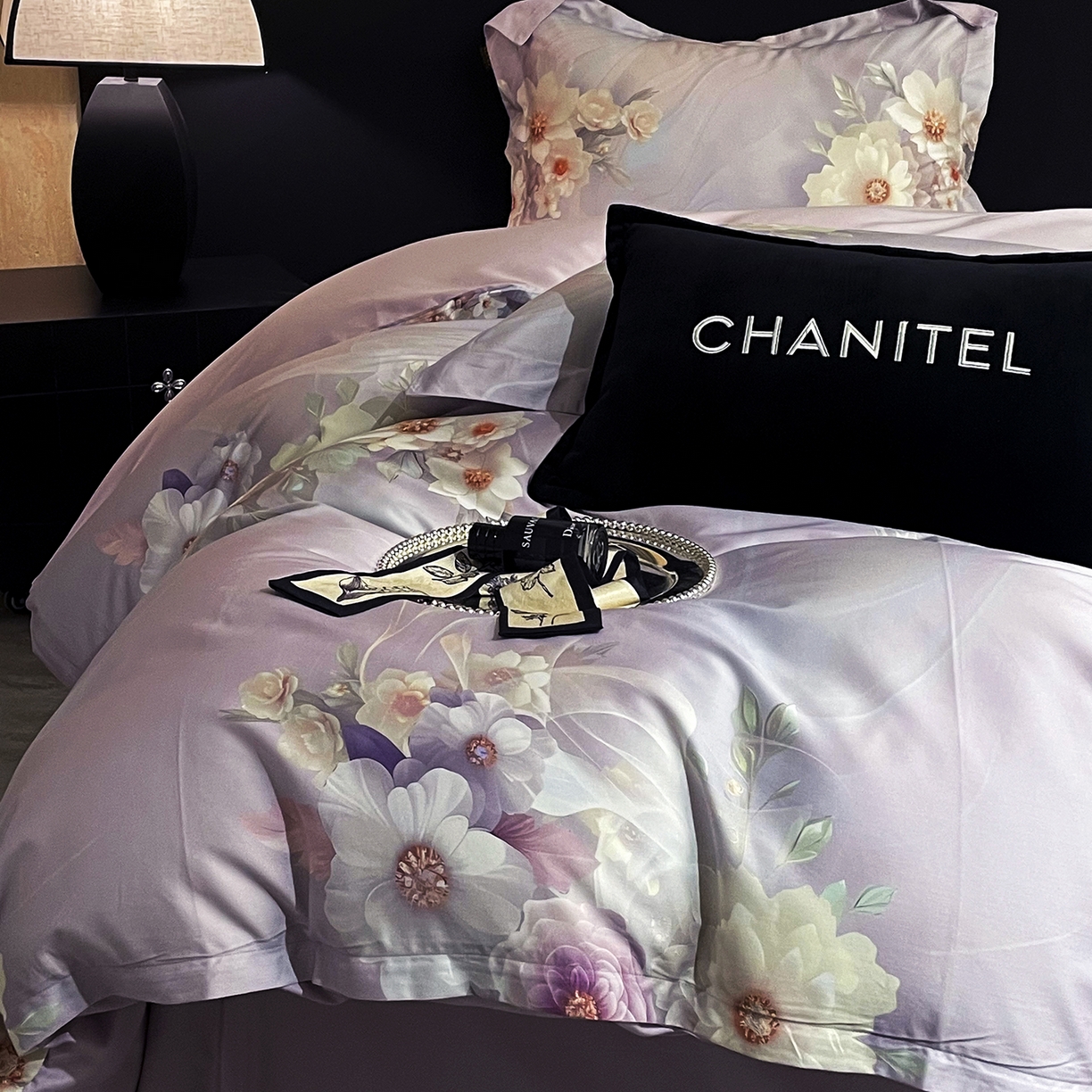 91家纺网 家纺一手货源 找家纺 大渔生活 2025新款贡缎长绒棉高品数码印花四件套 紫绫花梦