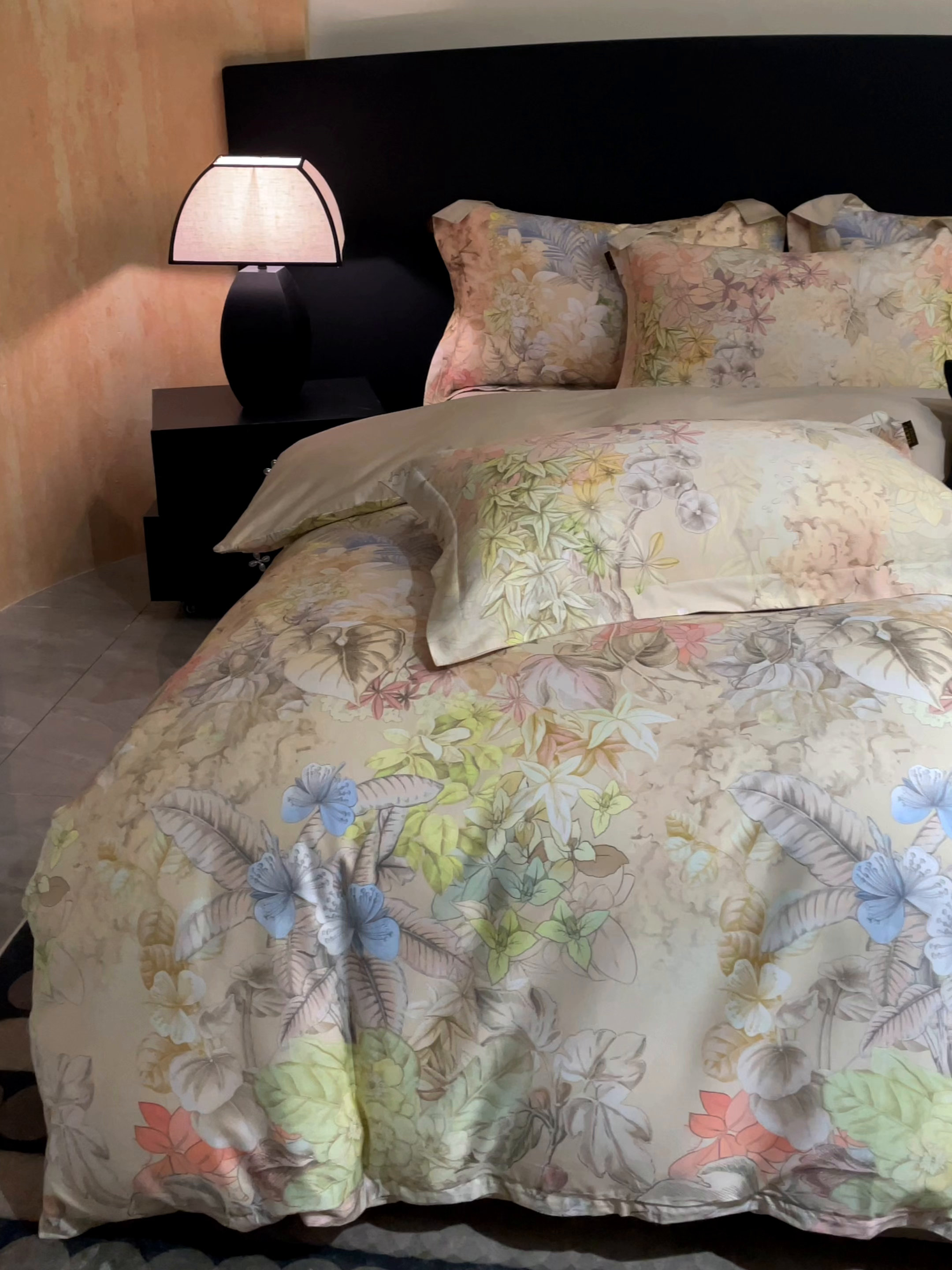 91家纺网 家纺一手货源 找家纺 大渔生活 2025新款贡缎长绒棉高品数码印花四件套 花屿织叶