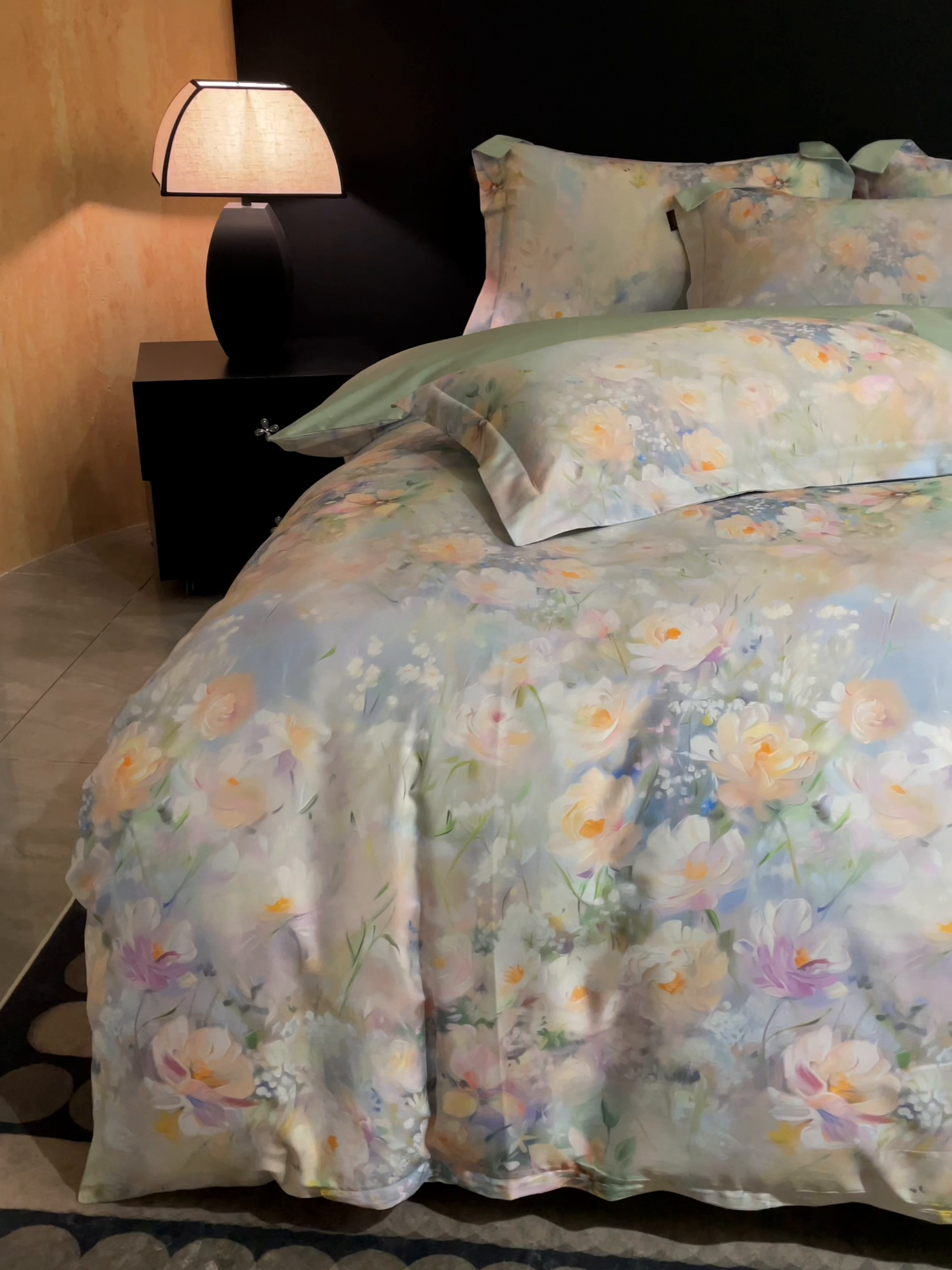 91家纺网 家纺一手货源 找家纺 大渔生活 2025新款贡缎长绒棉高品数码印花四件套 柔菌栀恋