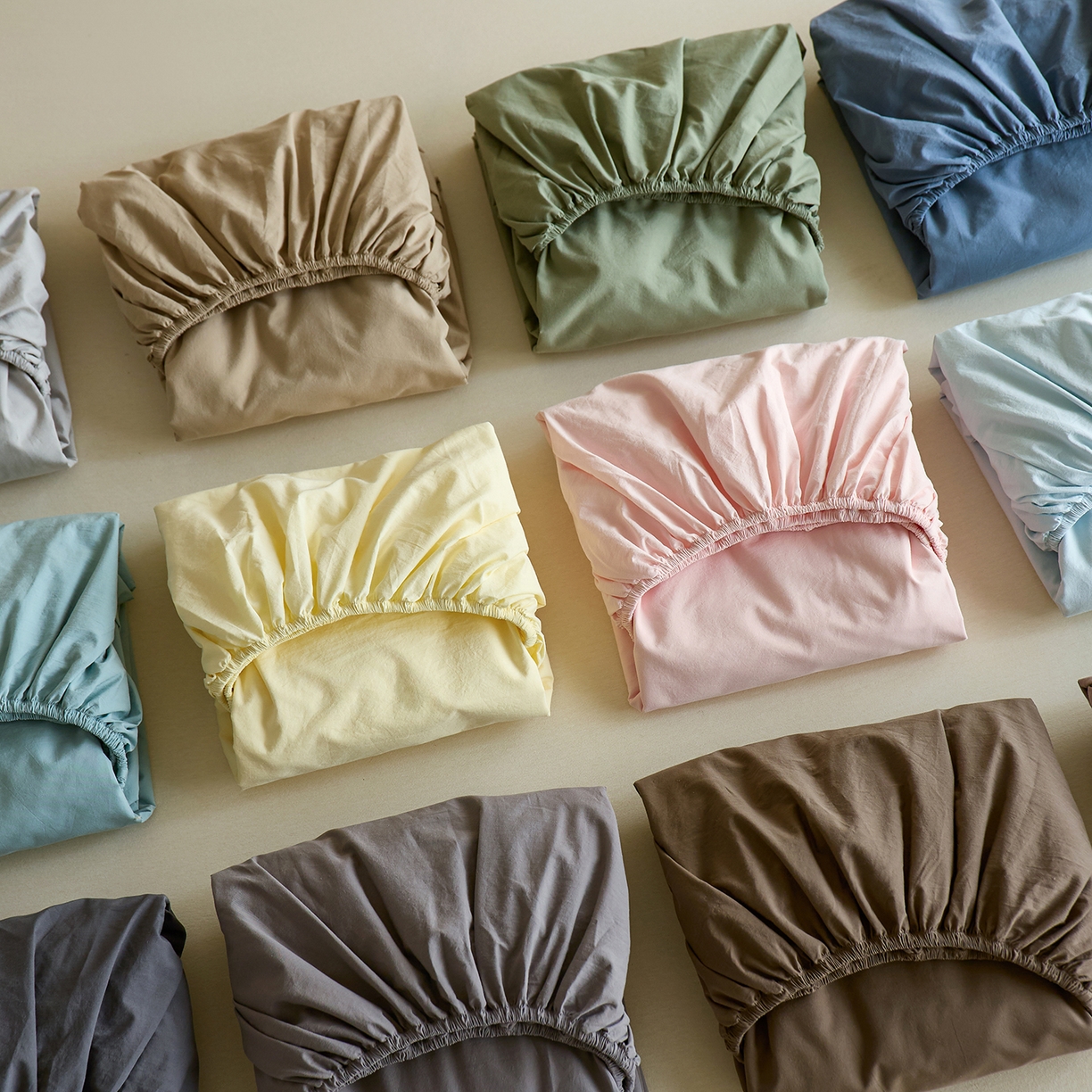 91家纺网 家纺一手货源 找家纺 轩和家居 2025新款全棉高支旧感砂洗长绒棉单床笠 组合