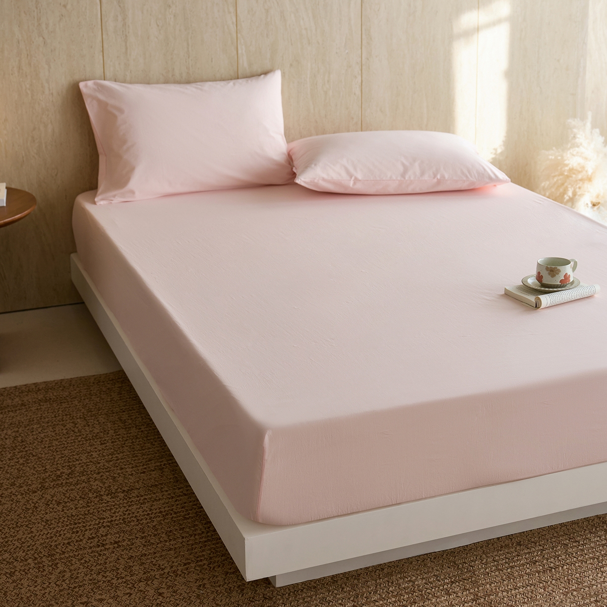 91家纺网 家纺一手货源 找家纺 轩和家居 2025新款全棉高支旧感砂洗长绒棉单床笠 薄樱粉